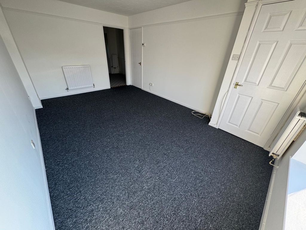 Property photo 2 of 13 Photo 15