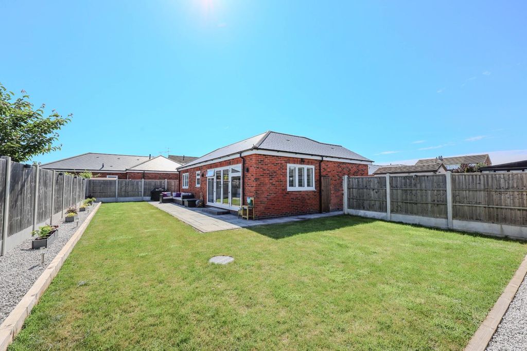 Property photo 3 of 31