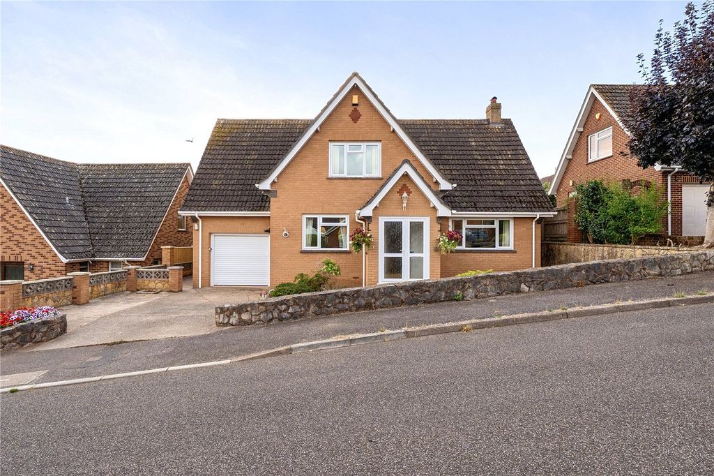 Property photo 1 of 17 Picture No. 23