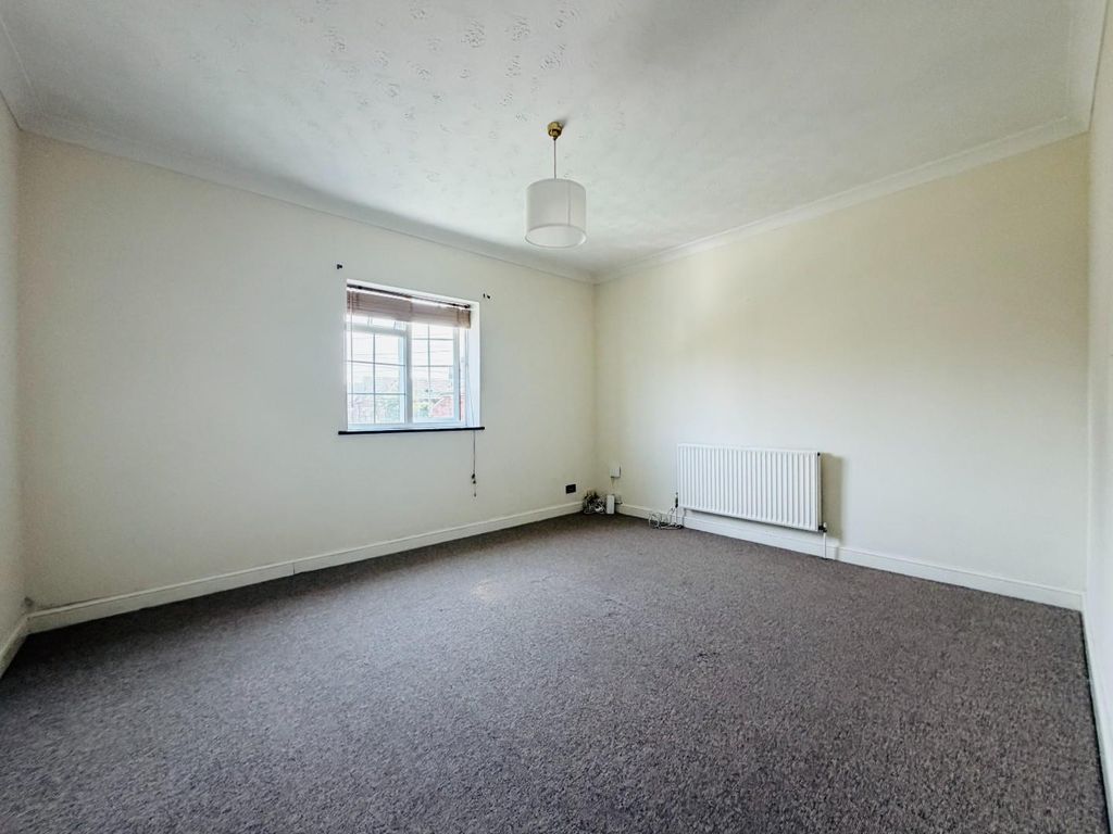 Property photo 2 of 12 Img_2939.Jpg