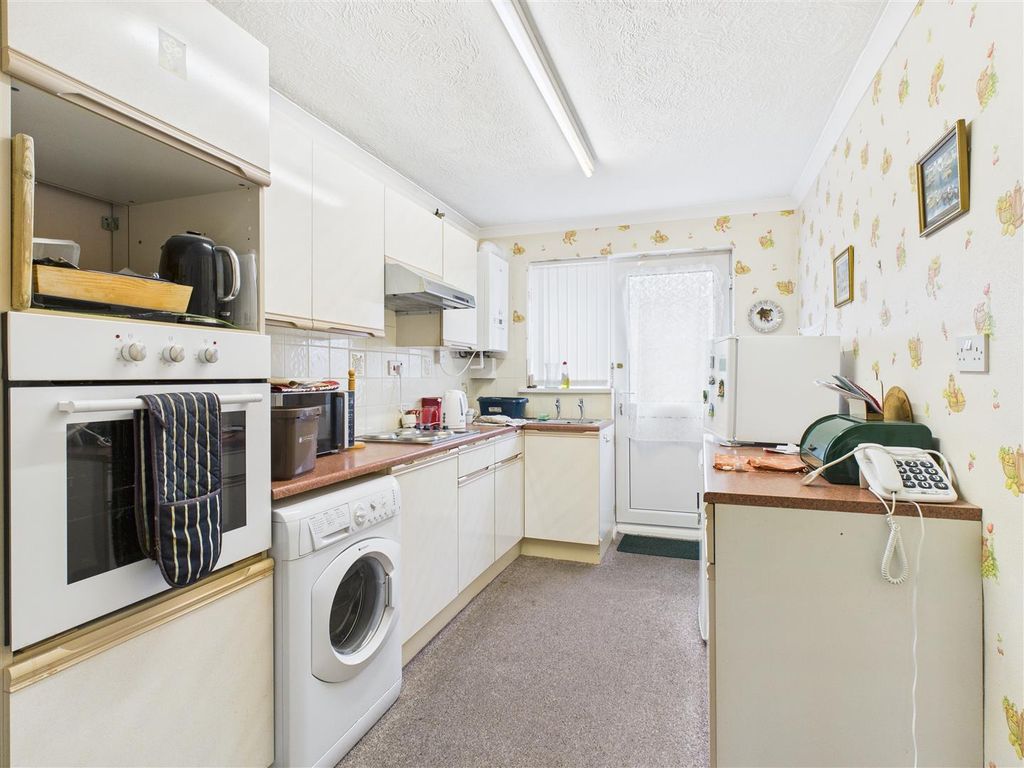 Property photo 3 of 9 Cam05193G0-Pr0036-Still007.Jpg
