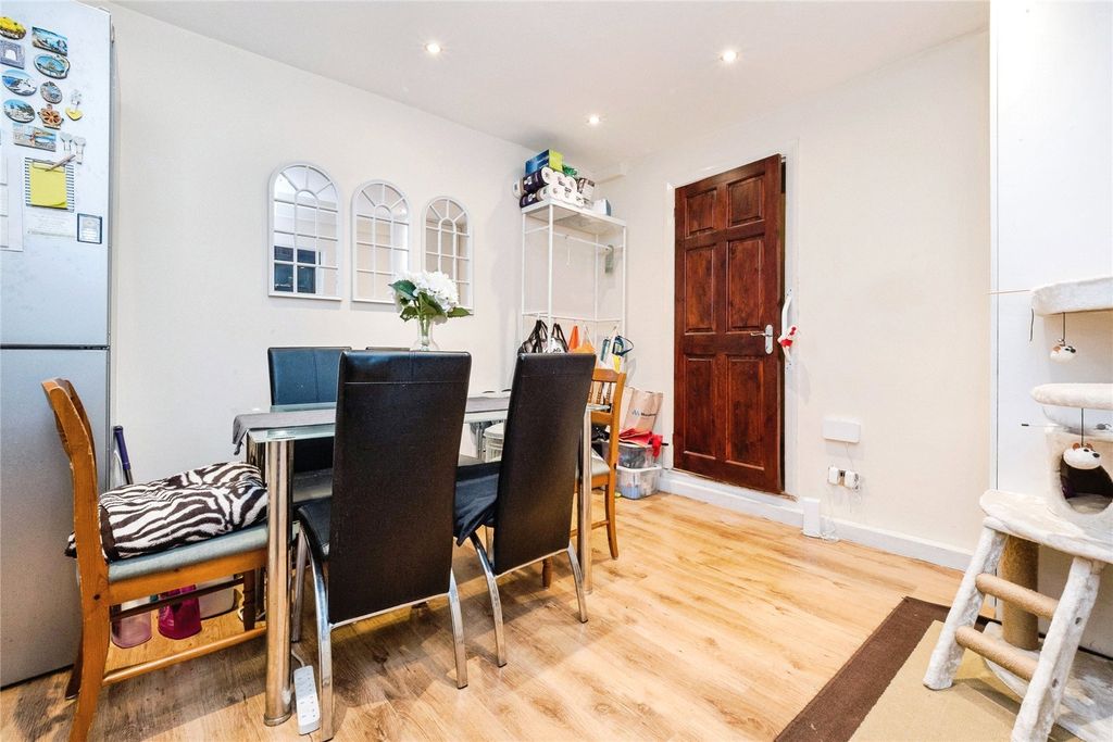 Property photo 3 of 19 Picture No. 34