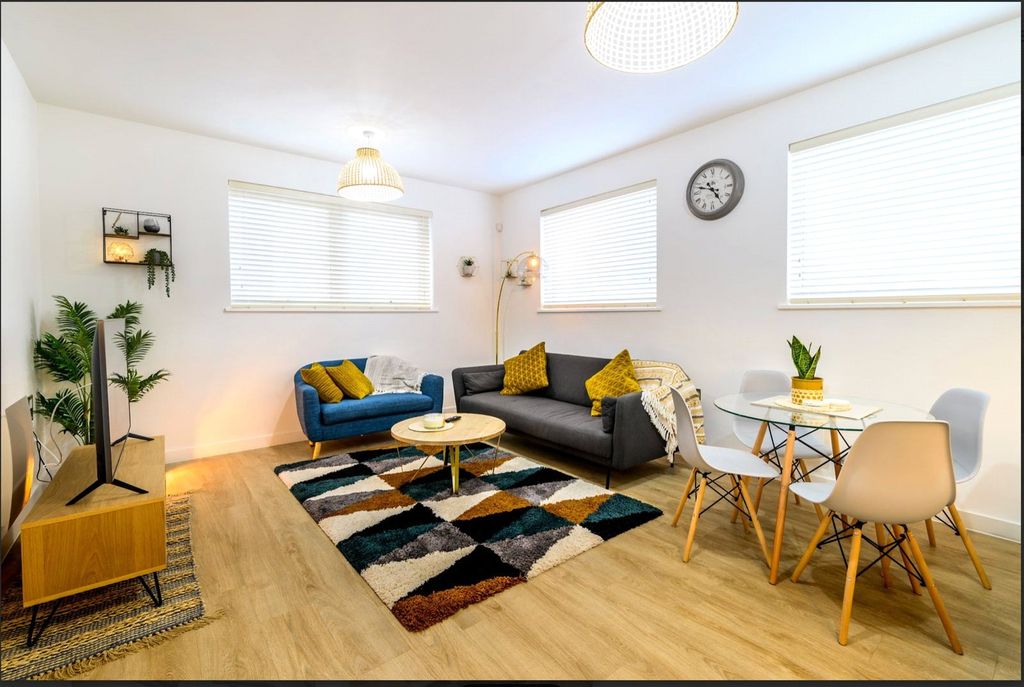 Property photo 1 of 17 Picture No. 28