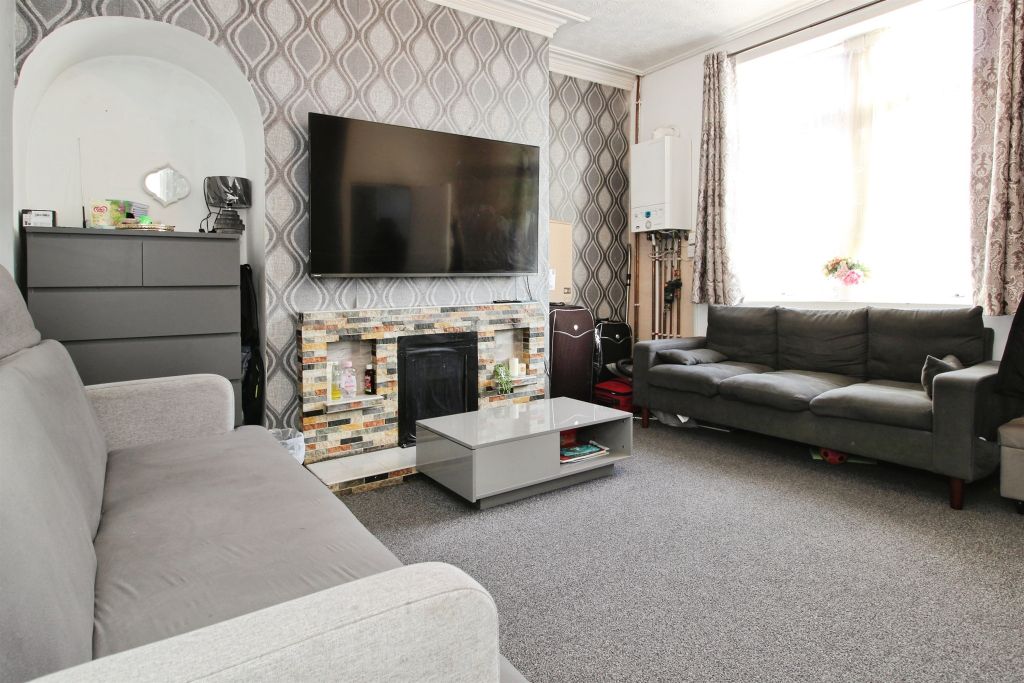 Property photo 3 of 10