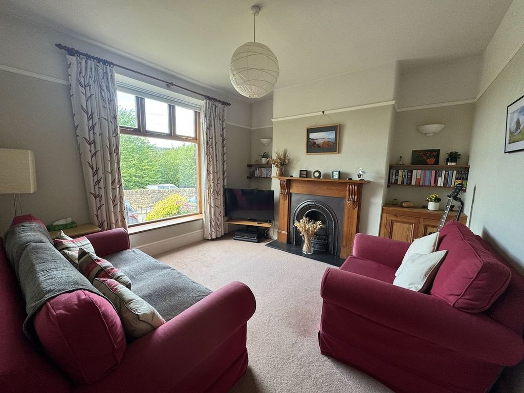 Property photo 2 of 29 Sitting Room