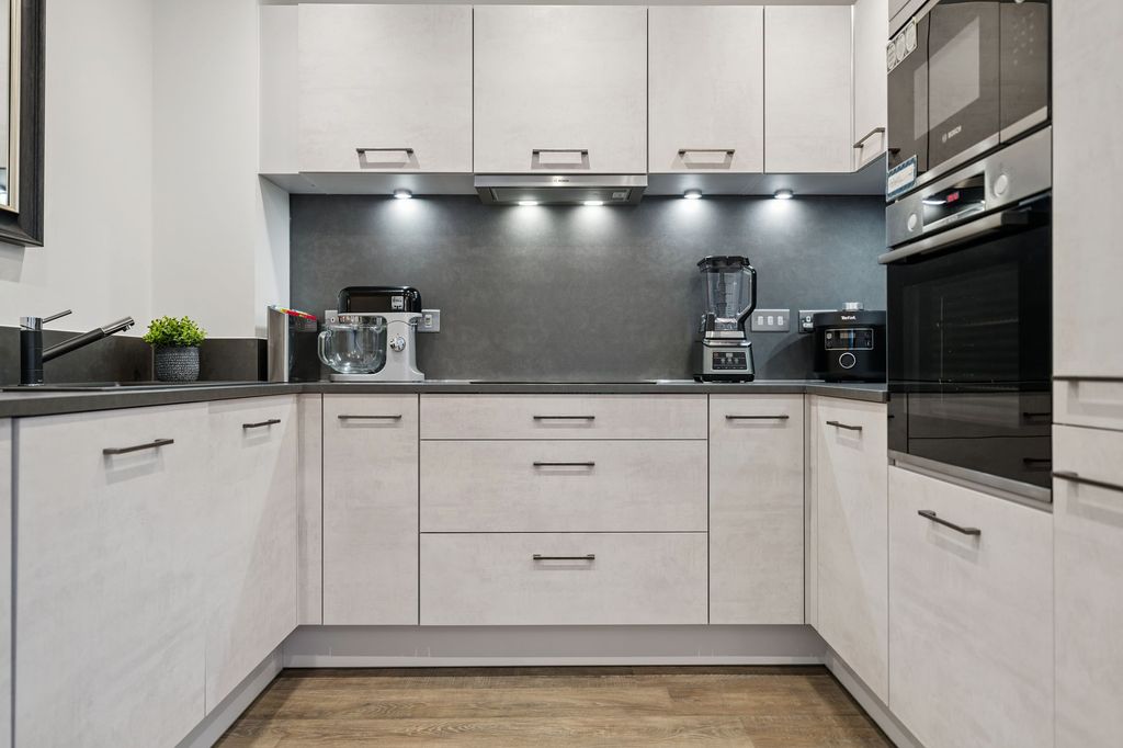 Additional image 8 of 2 bed flat for sale122 Festival Court, Main Door, Prince's Quay, Glasgow G51