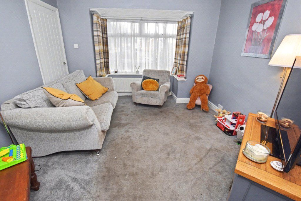 Property photo 2 of 17 Picture No. 25