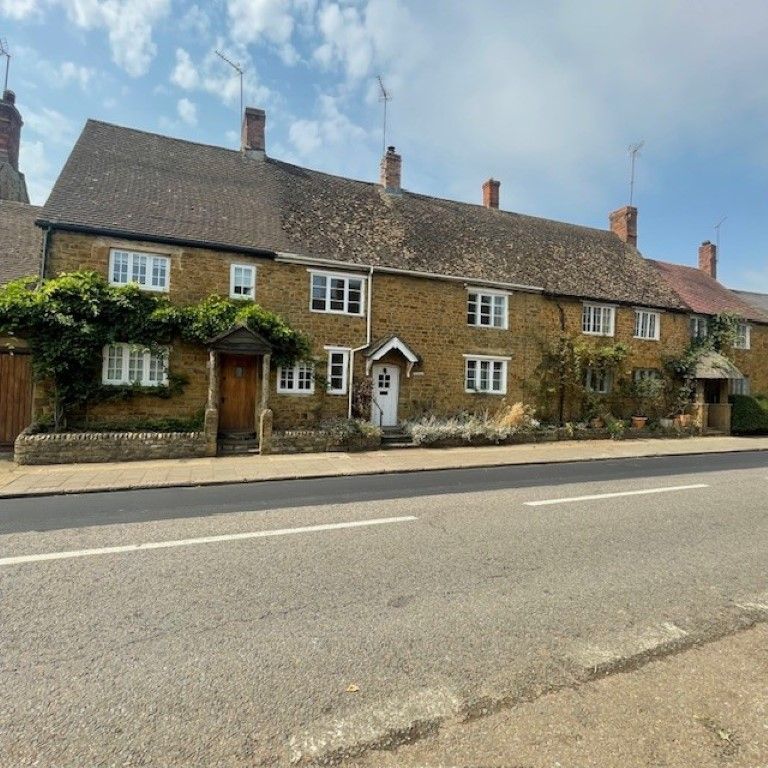 Property photo 1 of 53