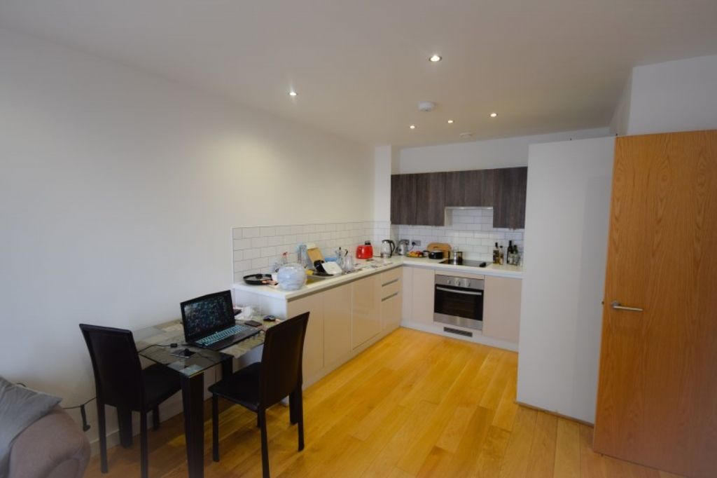 Property photo 3 of 8 Lounge/Kitchen Area