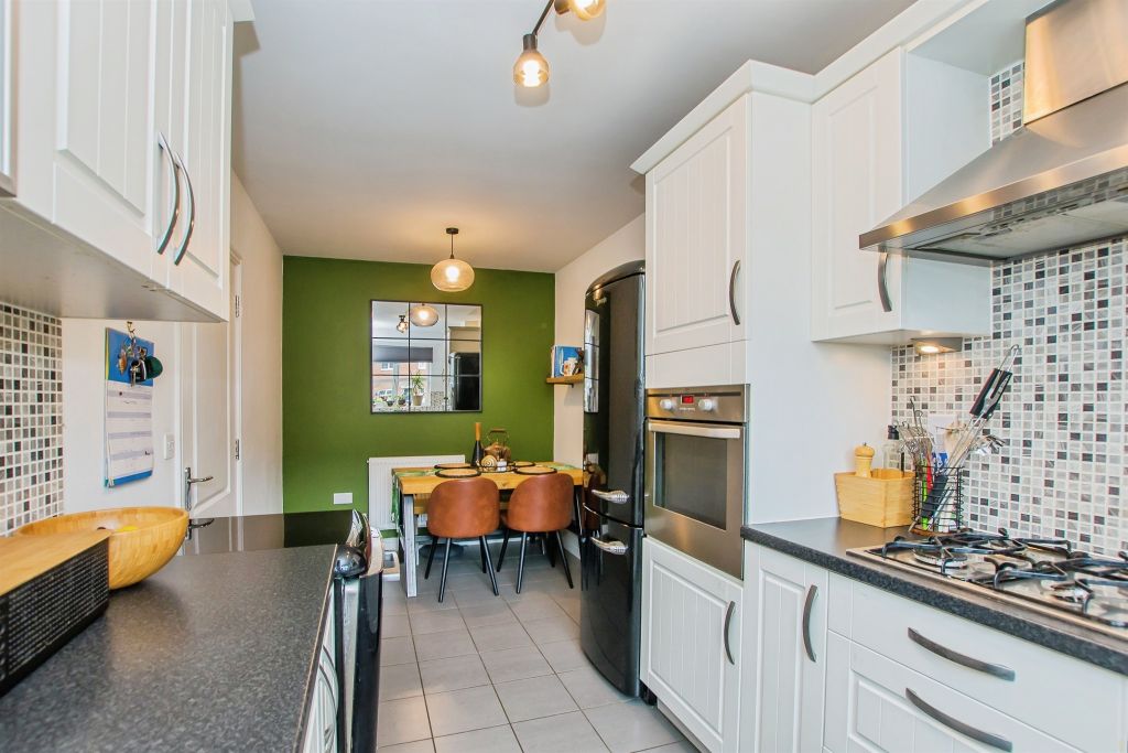 Property photo 2 of 17