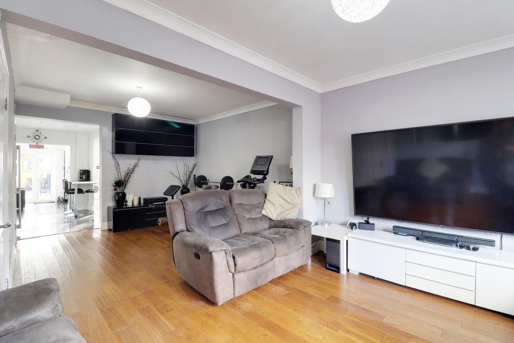 Property photo 3 of 14 Img_4631-Img_4633