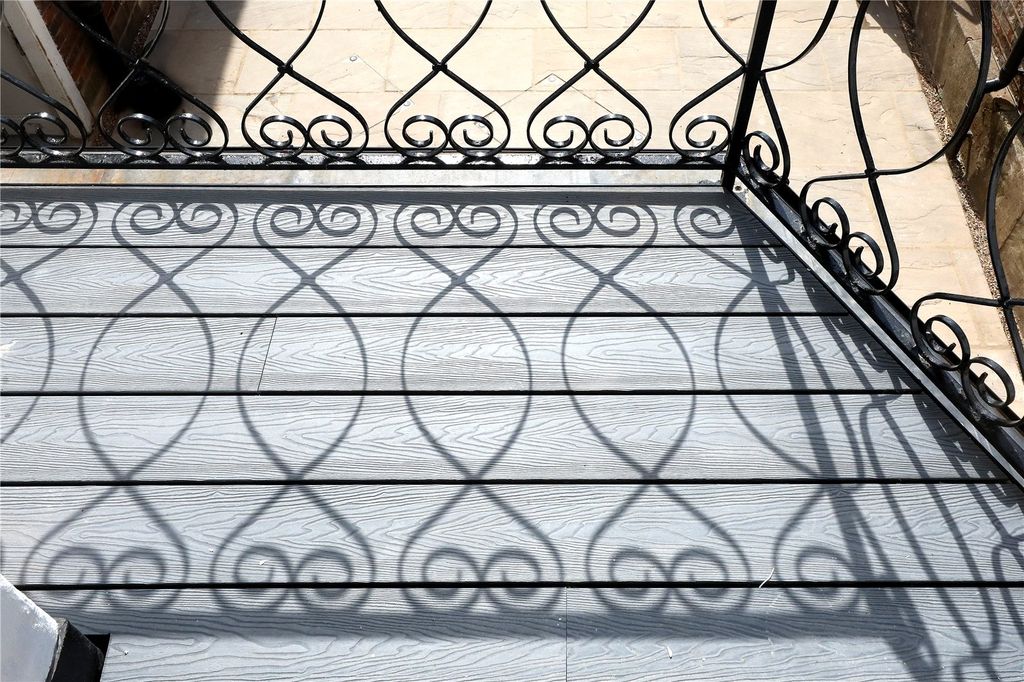 Property photo 2 of 9 Picture 2