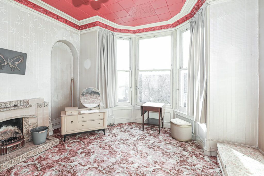 Property photo 3 of 26