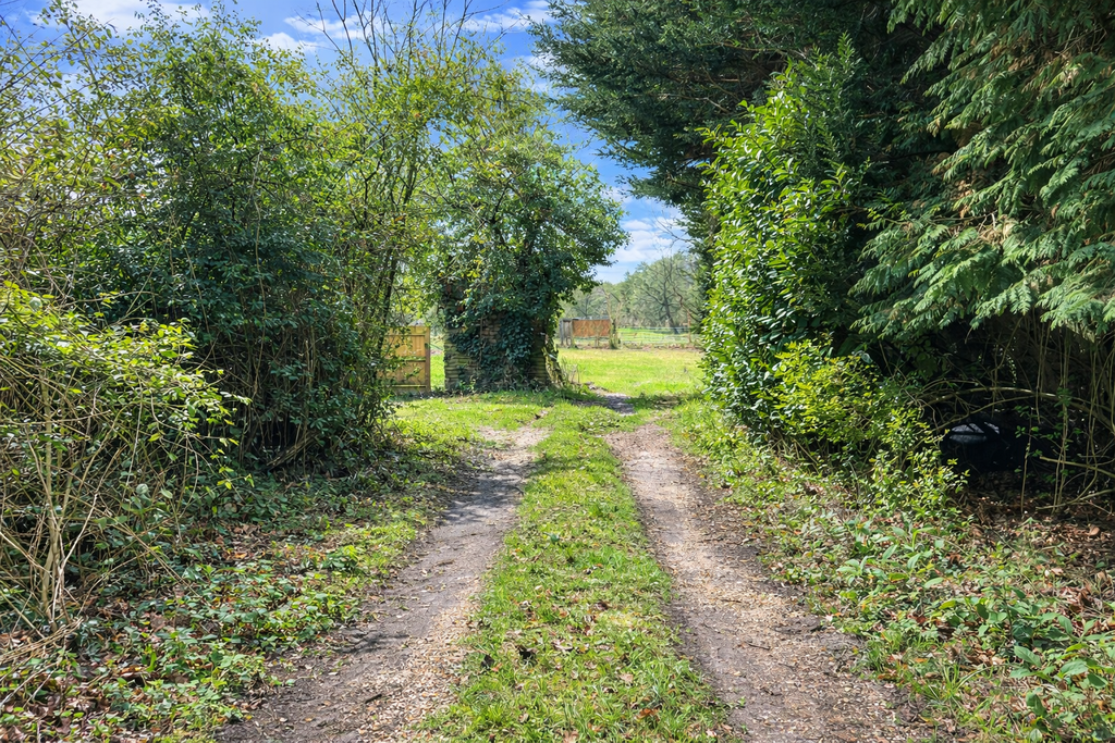 Property photo 2 of 7