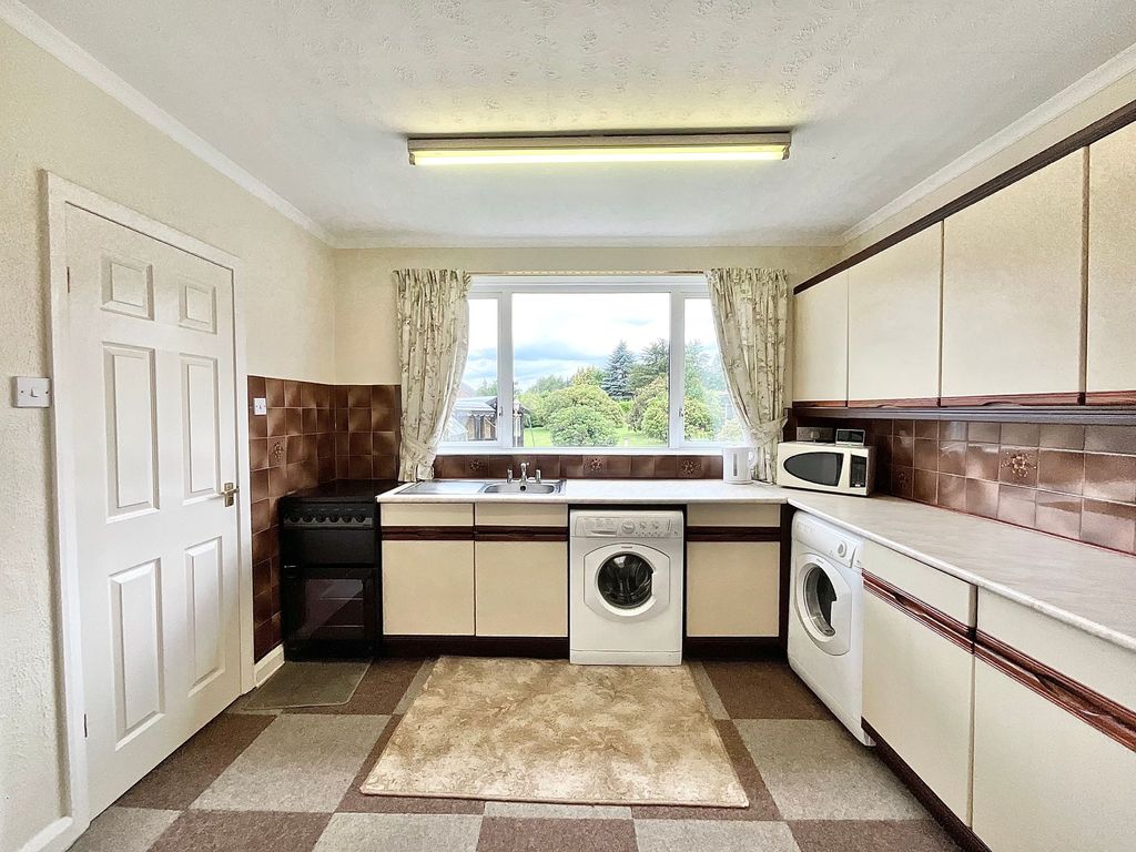 Property photo 3 of 26
