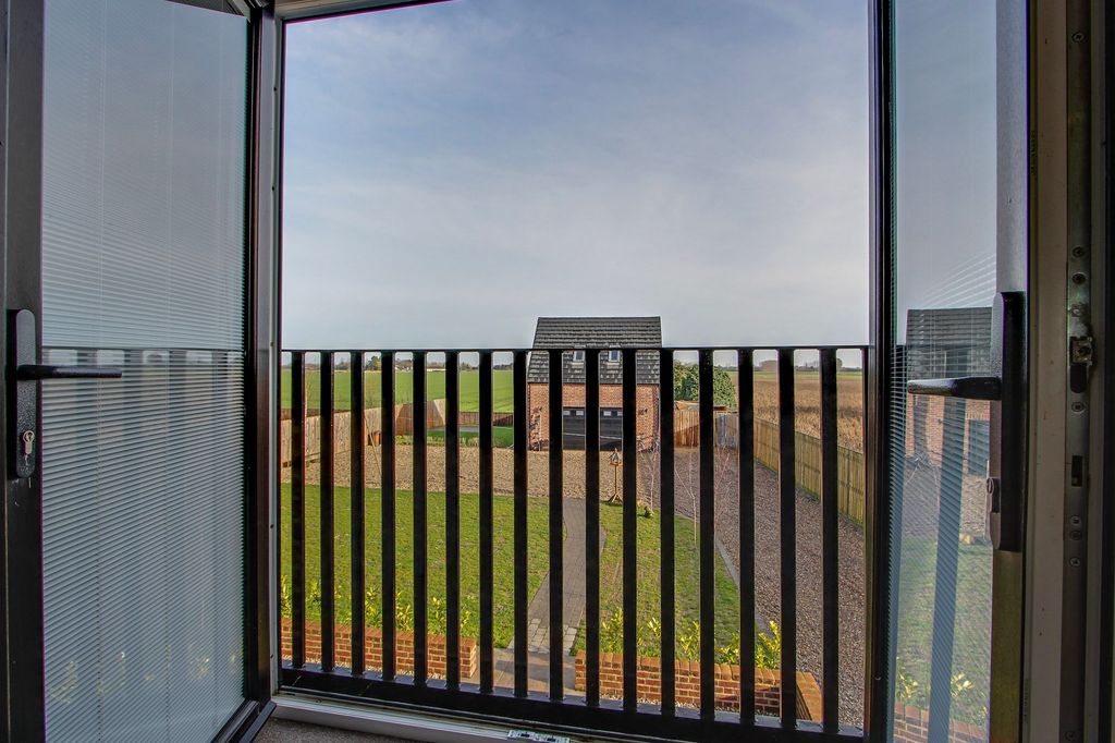 Property photo 3 of 57