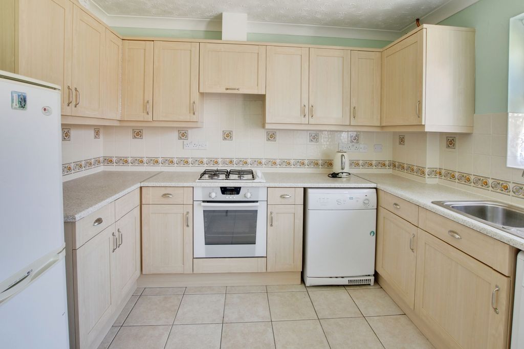 Property photo 3 of 9