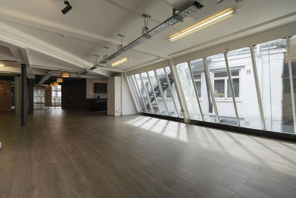 Property photo 3 of 14 MC41775731Hr.Jpg