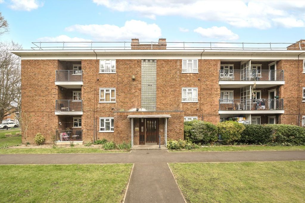 Property photo 1 of 7