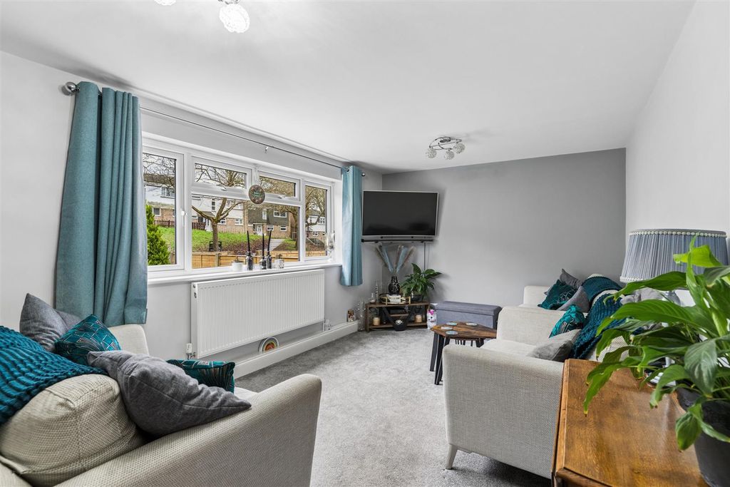 Property photo 3 of 21 Dsc01922-438F930Fe8863266Ec5792c0Fdd4Db57.Jpg