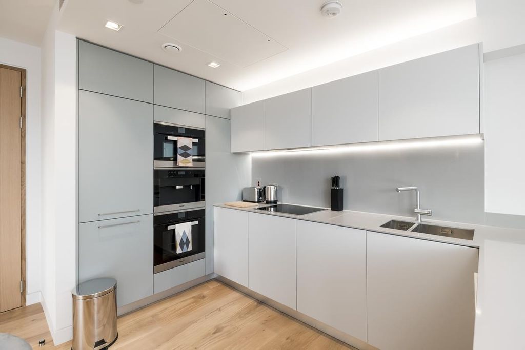 Property photo 2 of 19 Image