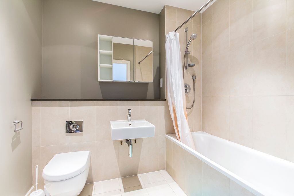 Property photo 3 of 5