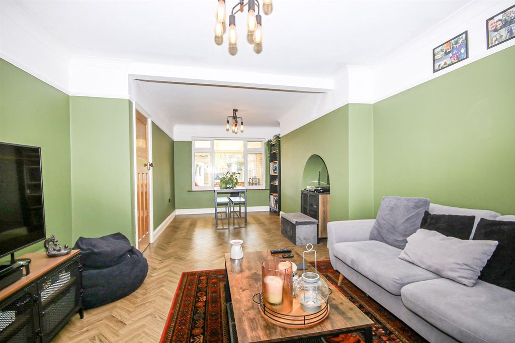 Property photo 2 of 20 18-Img_0762.Jpg