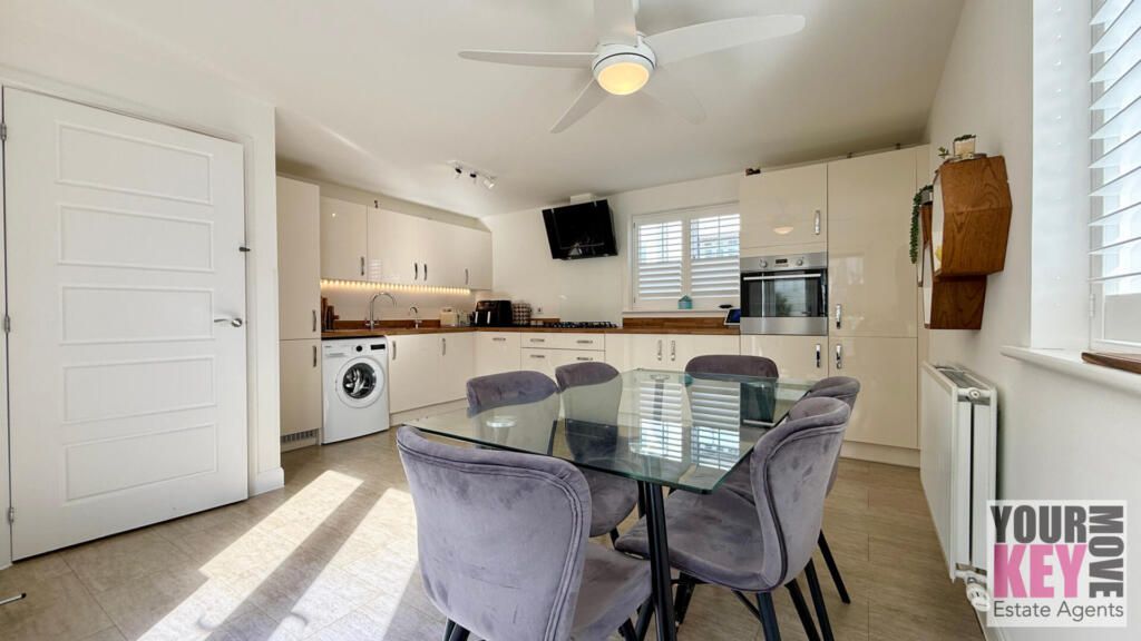 Property photo 3 of 24