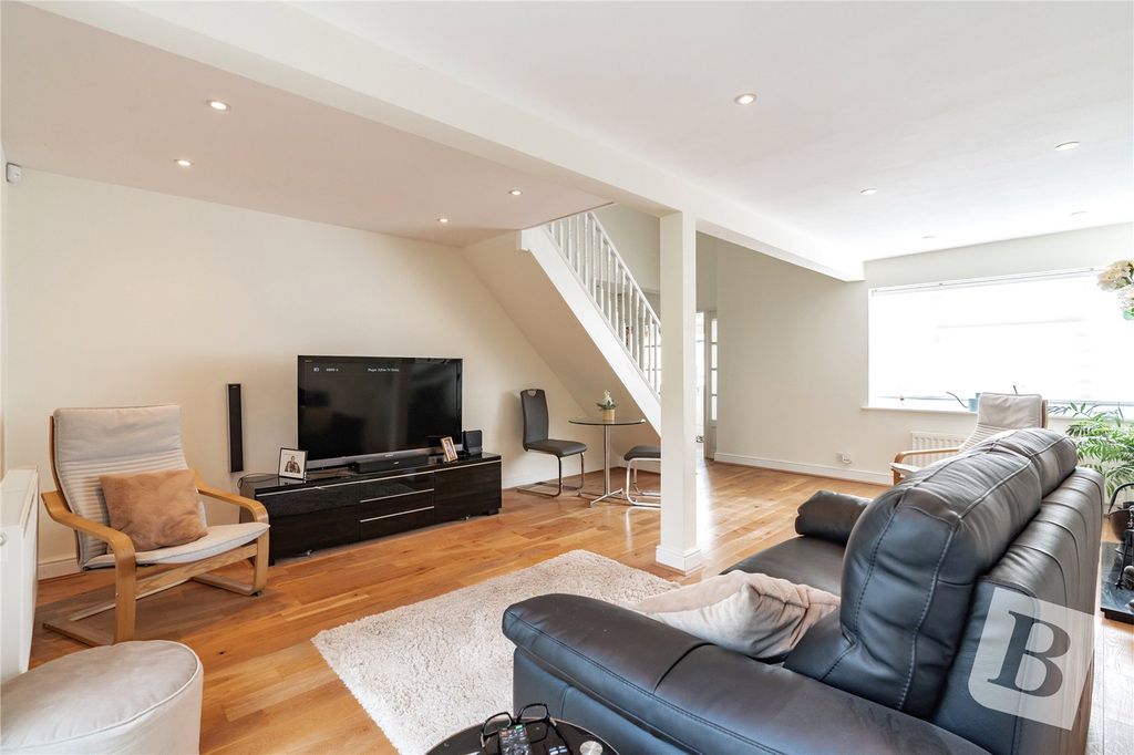 Property photo 3 of 18 Lounge/Dining Room