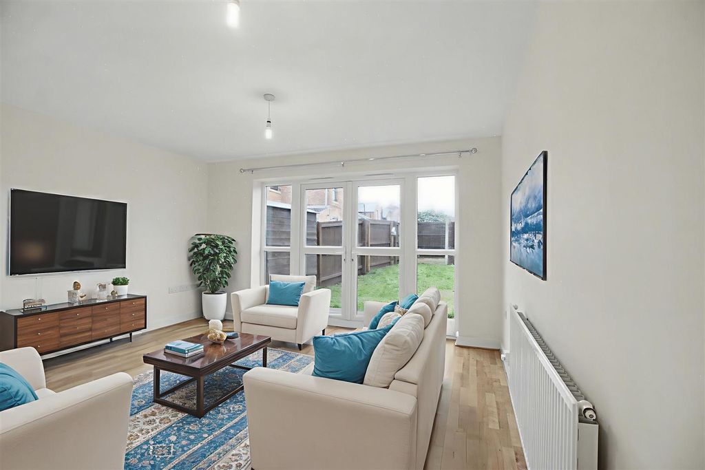 Property photo 3 of 22 Ai Lounge.Jpeg