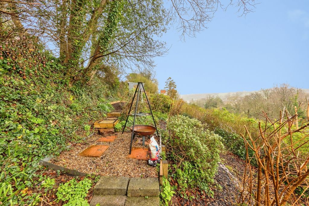 Property photo 2 of 23 Pbox-Img.Jpg