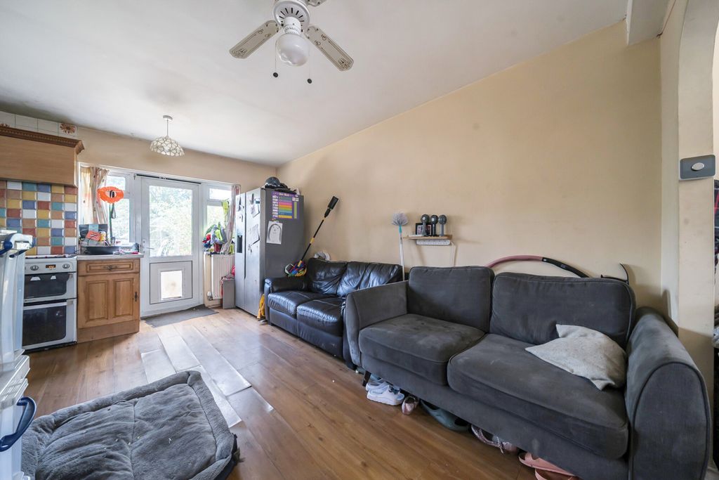 Property photo 2 of 20 1333713-10-6891F2...
