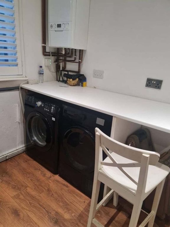 Property photo 3 of 5