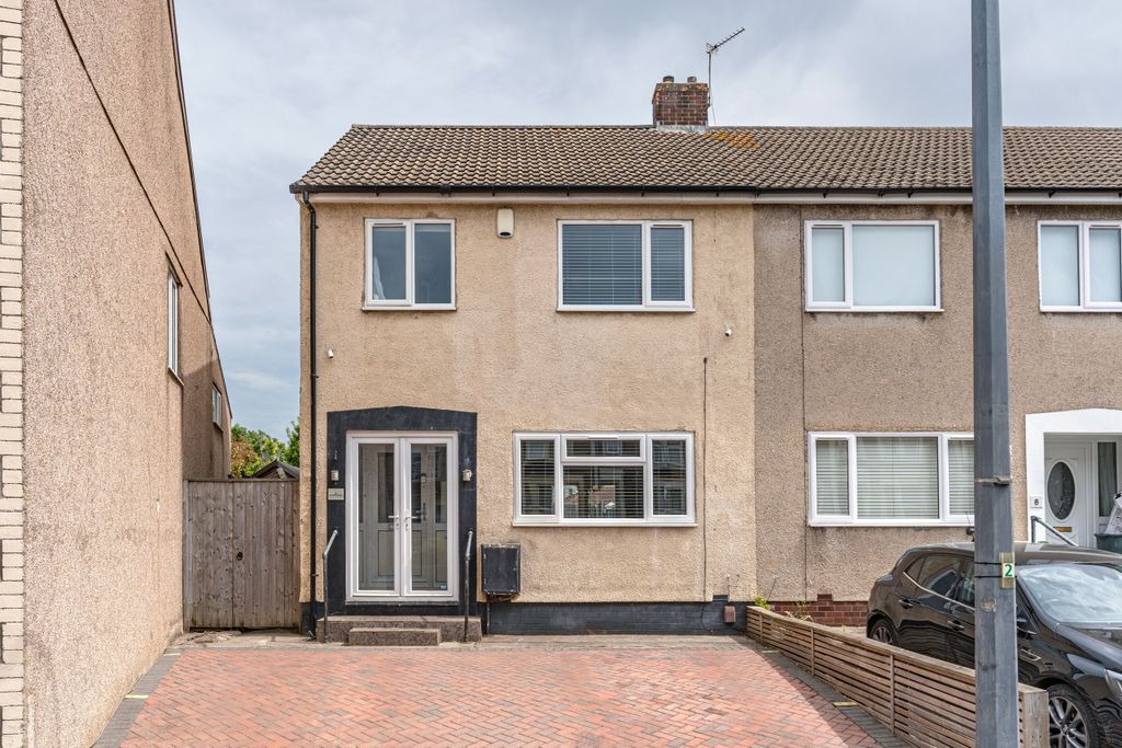 Property photo 3 of 17 1