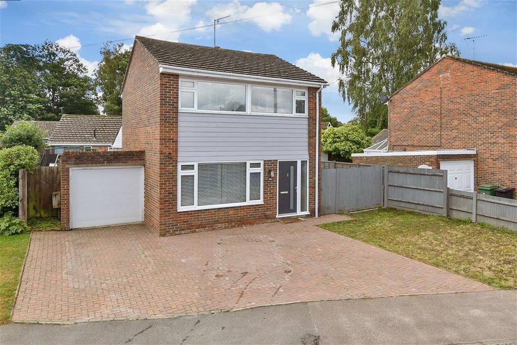 Property photo 3 of 11 External (Web)