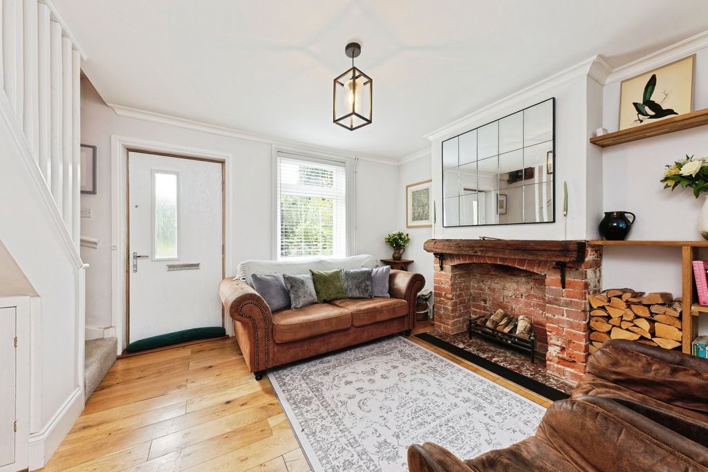 Property photo 3 of 15 Pbox-Img.Jpg
