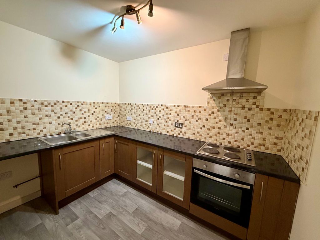 Property photo 1 of 3