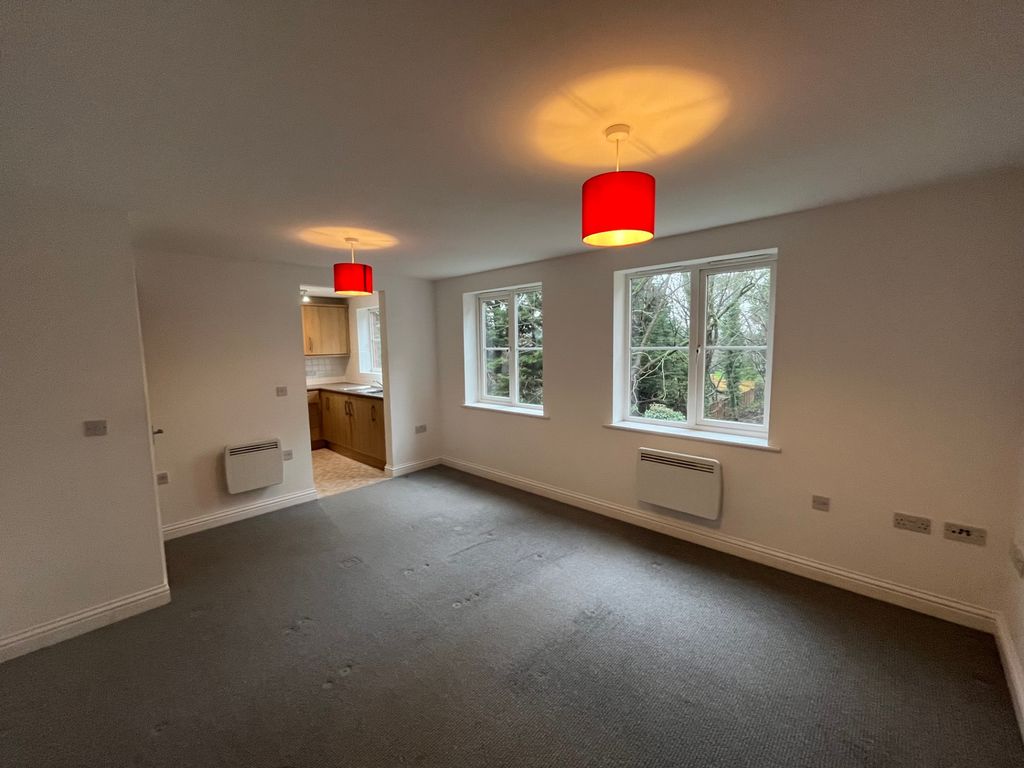 Property photo 2 of 8 Photo 2