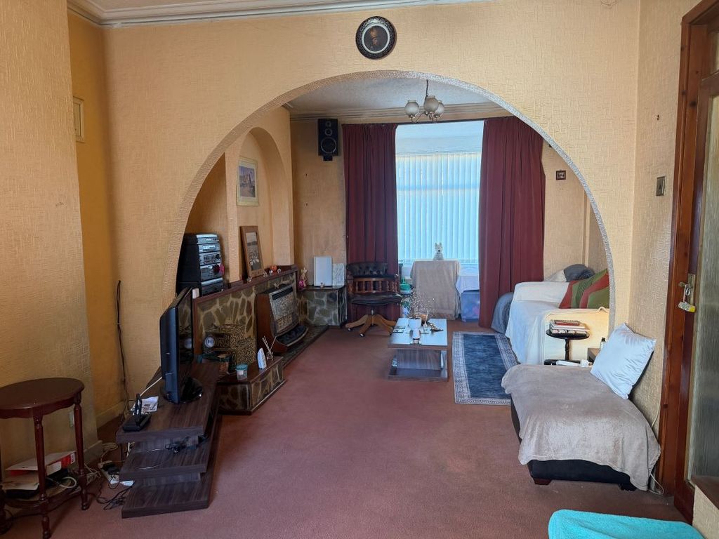 Property photo 3 of 26