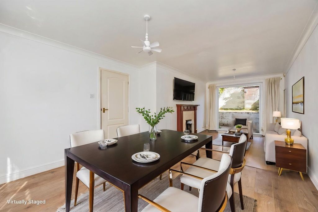 Property photo 3 of 20 Holton-Hill12-010 - Dining Room - Modern - 3.Jpg