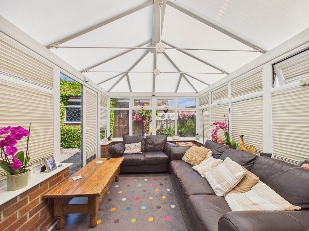 Property photo 2 of 14 5325752