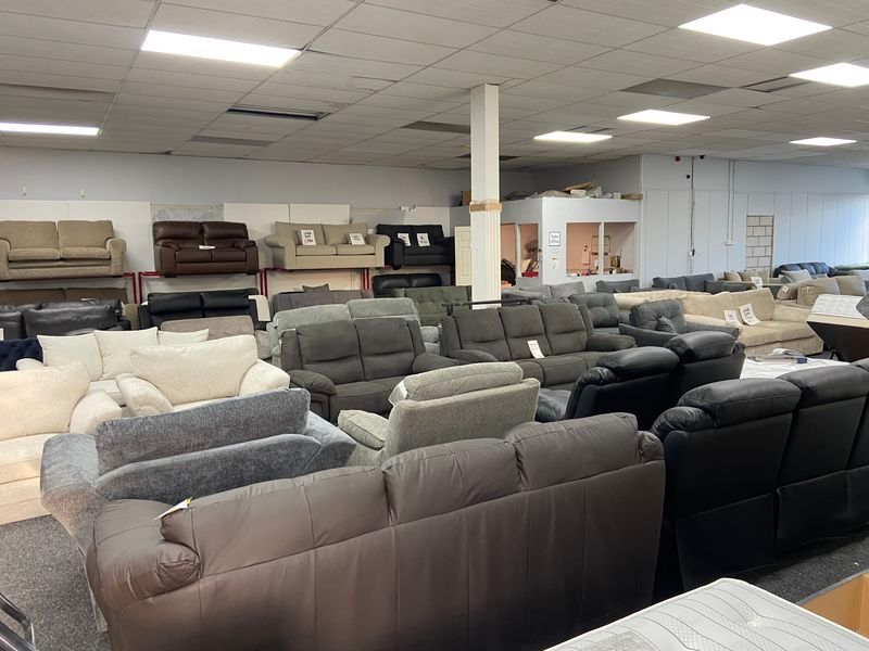 Property photo 3 of 9 Photo 1