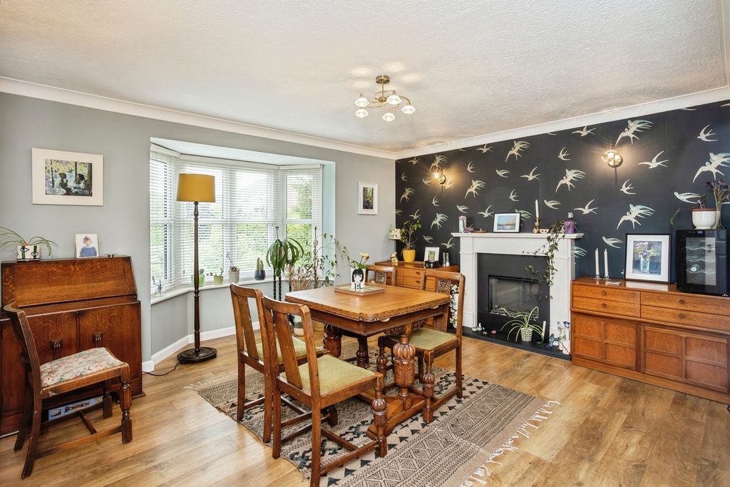Property photo 2 of 23 Pbox-Img.Jpg