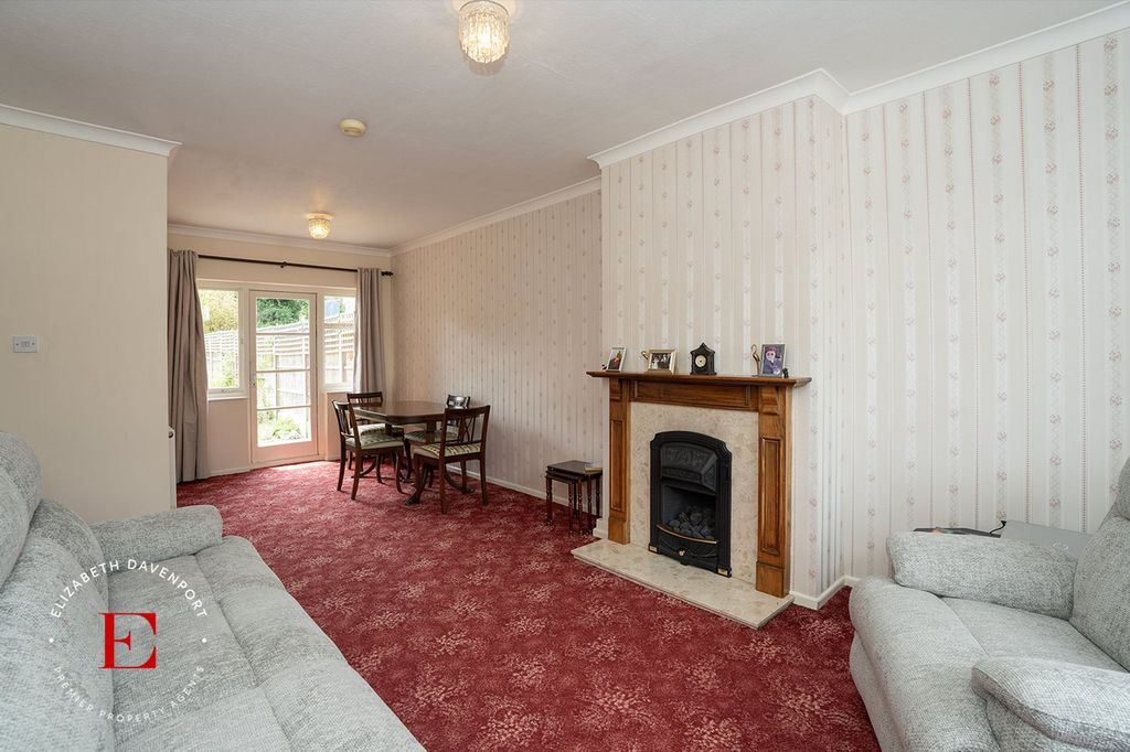 Property photo 2 of 17