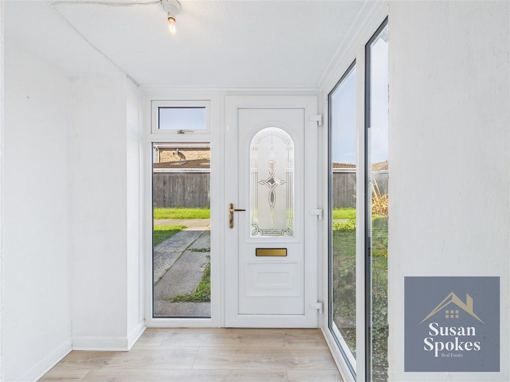 Property photo 2 of 25 Cam01858G0-Pr0252-Still001.Jpg