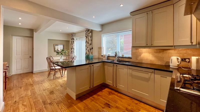 Property photo 2 of 21 Photo 7