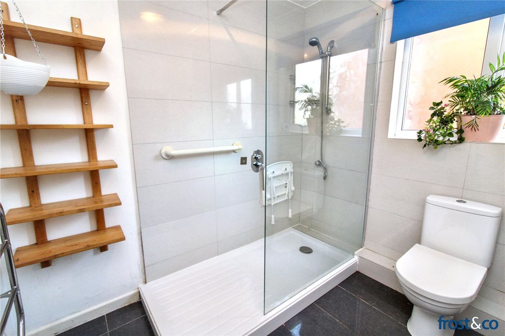 Property photo 3 of 22 Shower Room