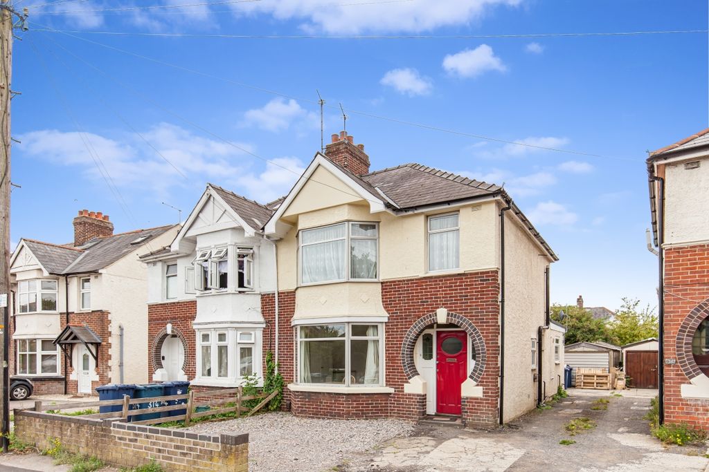 Property photo 1 of 10 External