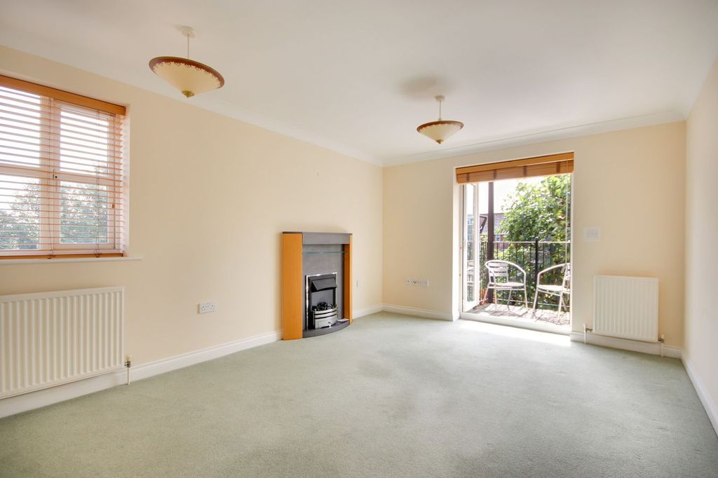 Property photo 2 of 9