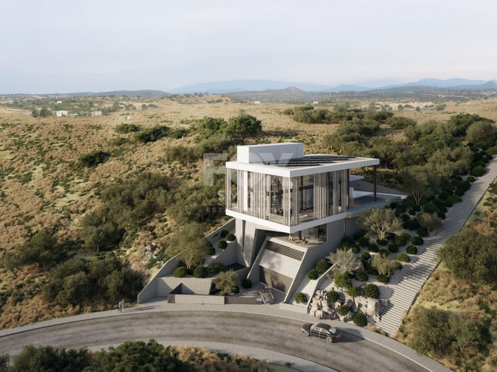 Property photo 1 of 7 Five Bedroom Premium-Class Villa In The Most Prestigious Loc